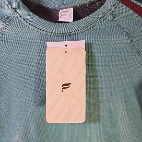 Fabletics Womens L Teal Crop Athletic Stretch w/ Contrast Retro Stripes NWT - Picture 3 of 6